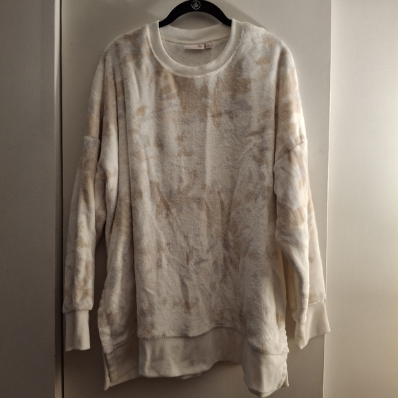 SO Women's Cream, Tan, And Gray Super Soft Oversized Casual Sweatshirt - Picture 1 of 9